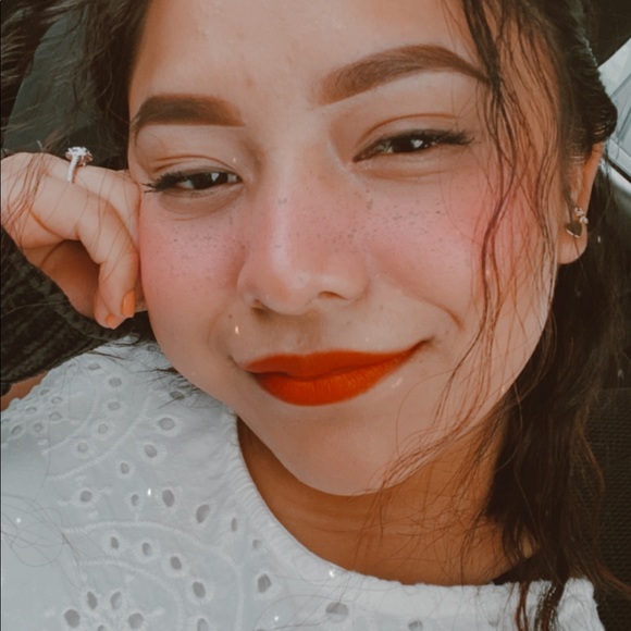 Profile Picture of Ashly Lopez (@ashlyr465) on Poshmark