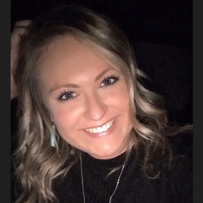 Profile Picture of Mandy Jackson (@mandyjay17) on Twitter