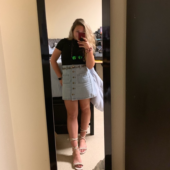 Profile Picture of Natalia Fabry (@nataliafabry) on Poshmark