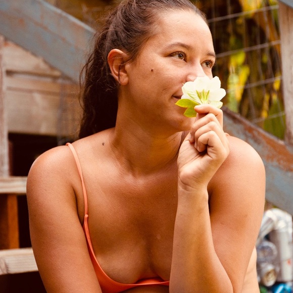 Profile Picture of Brandi Sagon (@brandisagon) on Poshmark