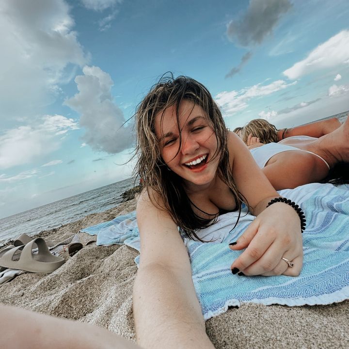 Profile Picture of claire (@clairesensenich) on Tiktok