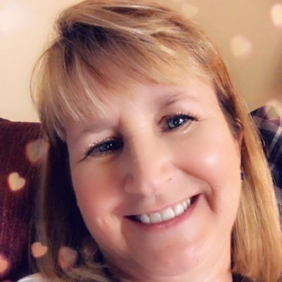 Profile Picture of Sandi Hansen (@SandiHansen19) on Twitter