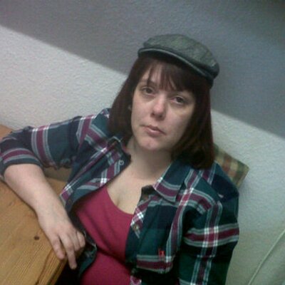 Profile Picture of Tina Golding (@tina_golding) on Twitter