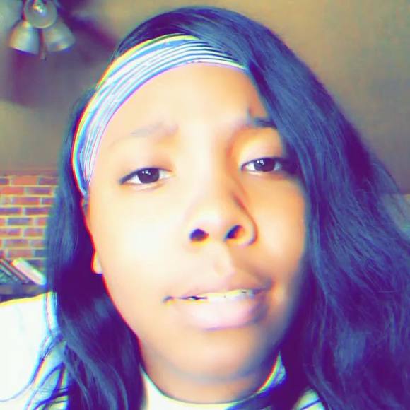 Profile Picture of Alexis Gaffney (@alexis_gaffney1) on Poshmark