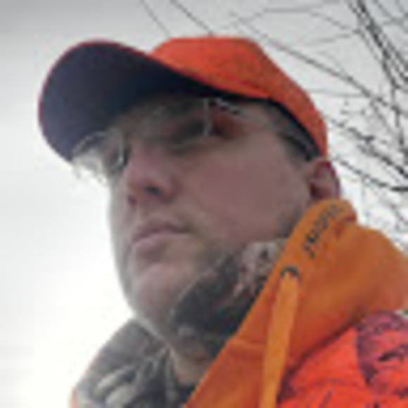 Profile Picture of Andrew Wolter (@andrewtwolter) on Poshmark