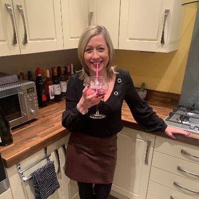 Profile Picture of Suzanne Maxwell (@Suzanne99591540) on Twitter