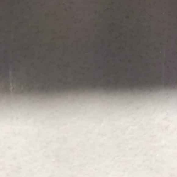 Profile Picture of Darlean Giranda (@darlgrande) on Poshmark