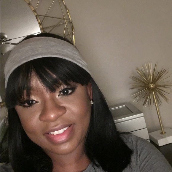 Profile Picture of Yolanda Rogers (@yrb9506) on Poshmark