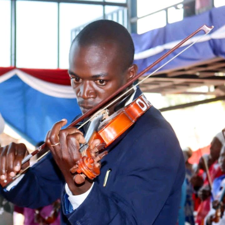 Profile Picture of RalphBaro (@ralphbary3) on Tiktok