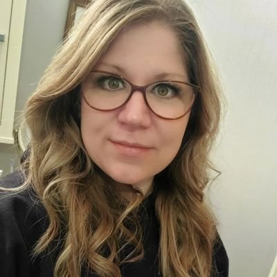 Profile Picture of Allison MacAskill (@Ally_MacAskill) on Twitter