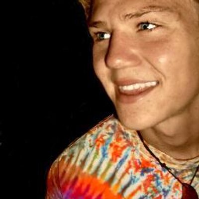 Profile Picture of Aaron (@AaronGrogan) on Twitter
