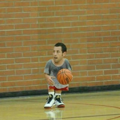 Profile Picture of Yeeter Pan (@Jeffery_lyon) on Twitter