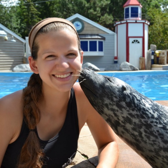 Profile Picture of Sarah Hilby (@shilby16) on Poshmark