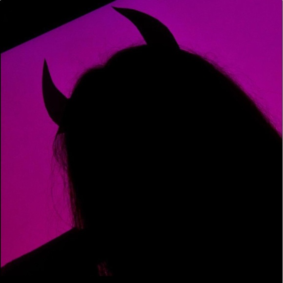 Profile Picture of Itzel Herrera (@ygitzel) on Poshmark