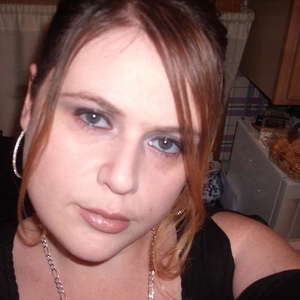 Profile Picture of Laurie Riley (@laurieriley) on Myspace