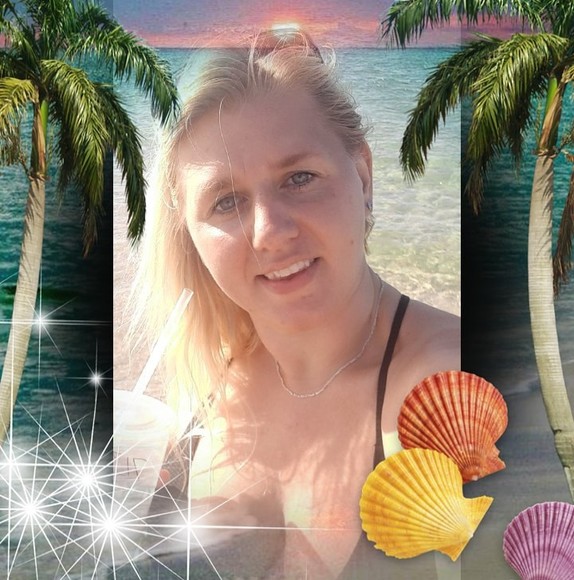 Profile Picture of Amnesty Appell (@amnestyappell) on Poshmark
