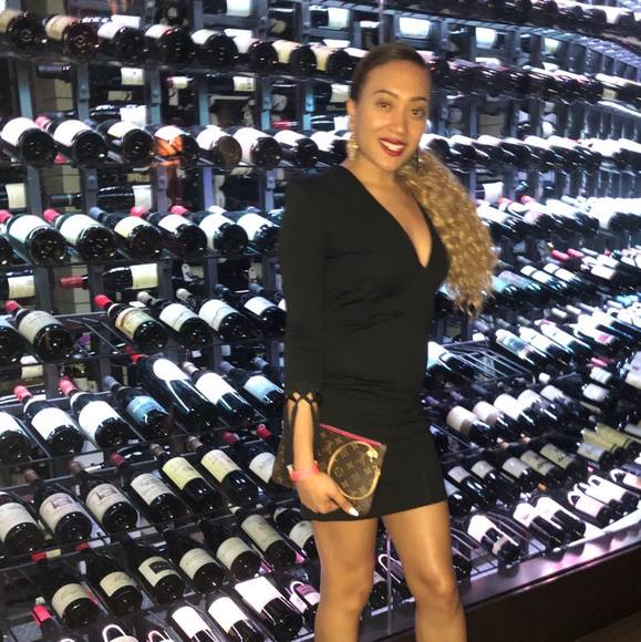 Profile Picture of Kristen Dungee (@krissypoo14) on Poshmark