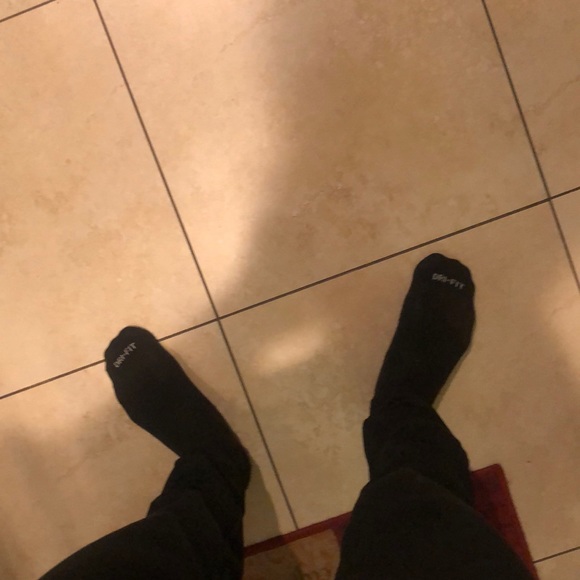 Profile Picture of Andre Rodgers (@andrerodgers) on Poshmark