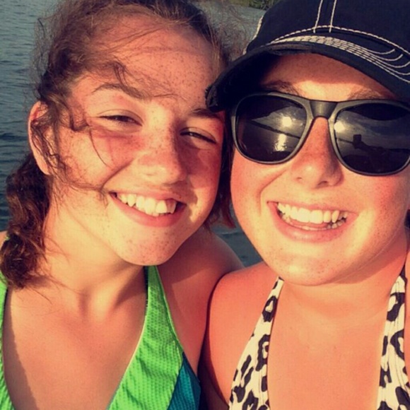 Profile Picture of Paige Mcafee (@paigeemcafee) on Poshmark