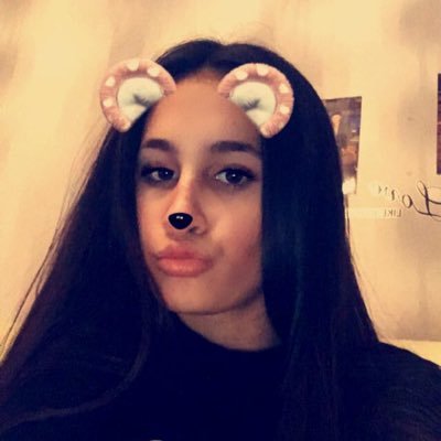 Profile Picture of Charlotte (@CharCooper2003) on Twitter