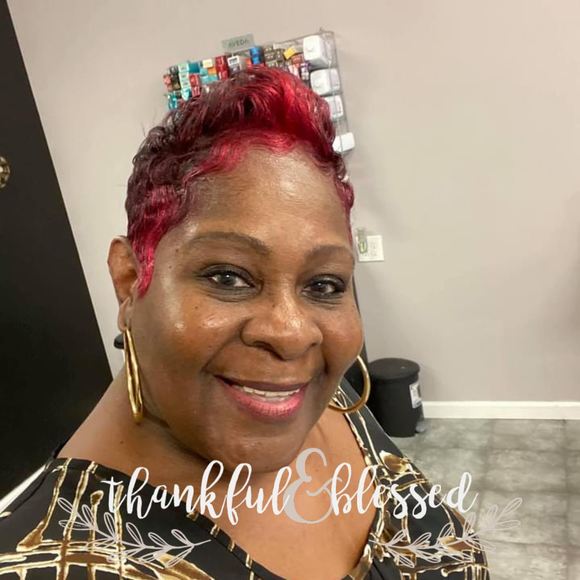 Profile Picture of Jeannette Thomas (@jtthomas2009) on Poshmark