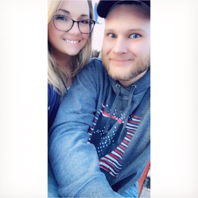 Profile Picture of Ashley&Dustin Russell (@AshleyDustinRu1) on Twitter