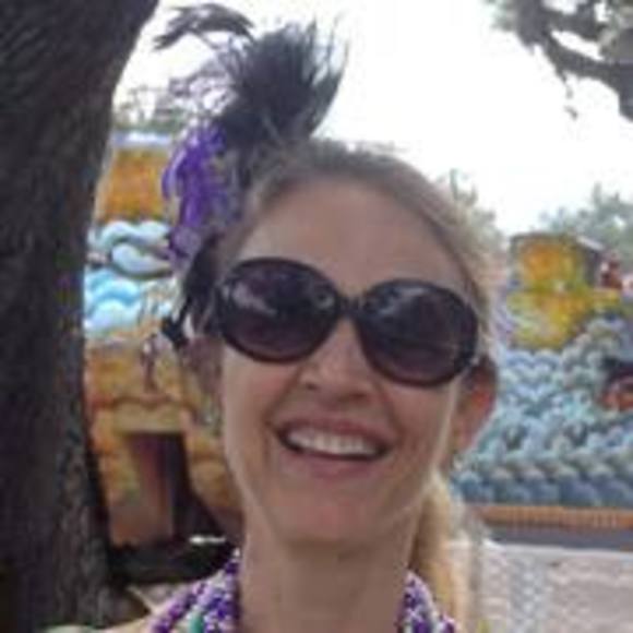 Profile Picture of Robin Daning (@robindaning) on Poshmark