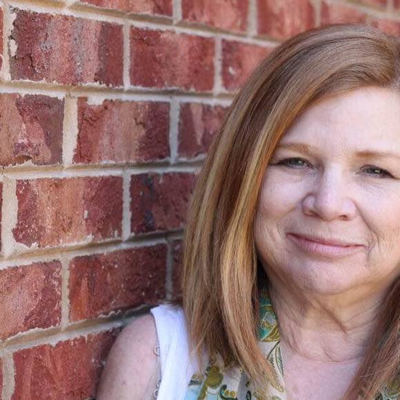 Profile Picture of Kit Meaders (@kitmeaders) on Poshmark