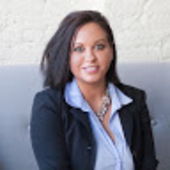Profile Picture of Amanda Klenke (@amandaklenke) on Poshmark