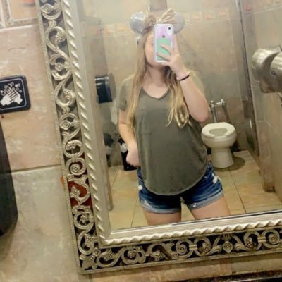 Profile Picture of Gia Smith (@GiaSmit38243054) on Twitter