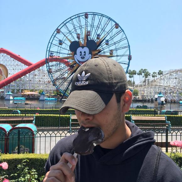 Profile Picture of George Cisneros (@george10dc) on Poshmark