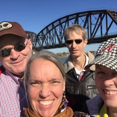 Profile Picture of Shelli Smith (@SmithShelli) on Twitter