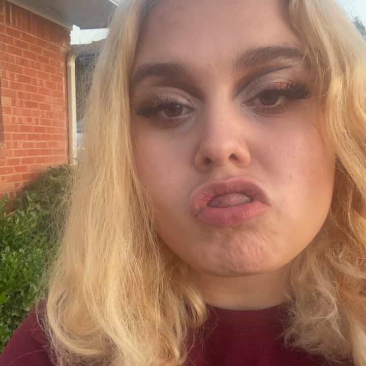 Profile Picture of Lillian cluck (@lillianclu) on Tiktok
