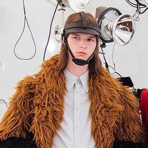 Profile Picture of Nathan Mann (@runam04) on Poshmark