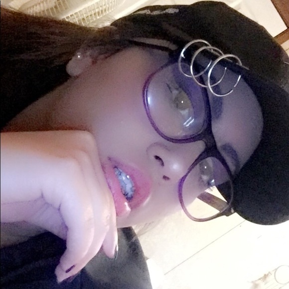 Profile Picture of Porsha Augurson (@porshaaugurson) on Poshmark