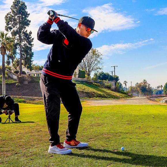 Profile Picture of Jacky Huang (@rageout) on Poshmark