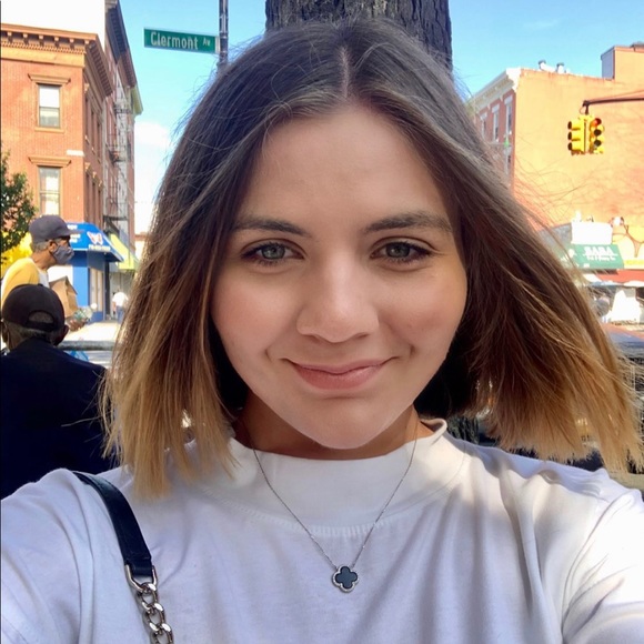 Profile Picture of Kamila Walentynowicz (@kwalentynowicz) on Poshmark
