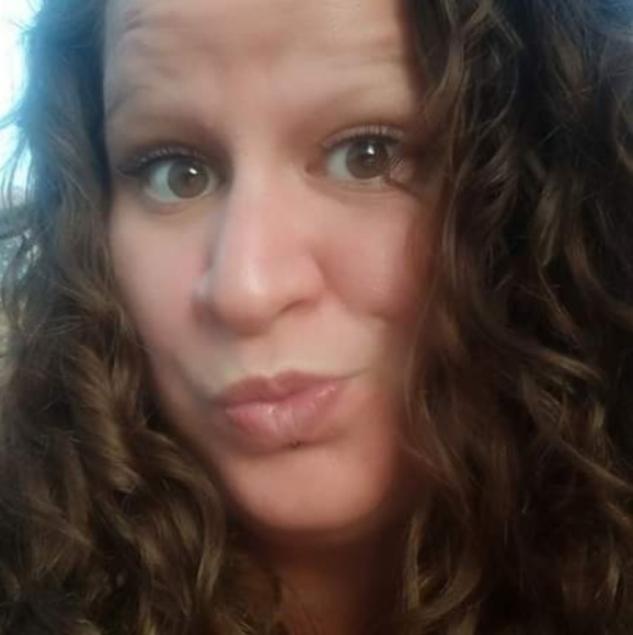 Profile Picture of Harmony Mitchell (@harley_girl_84) on Poshmark