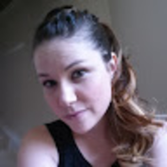 Myriah Cailteux - Poshmark Profile Picture of Myriah Cailteux (@myriahkelt) on Poshmark