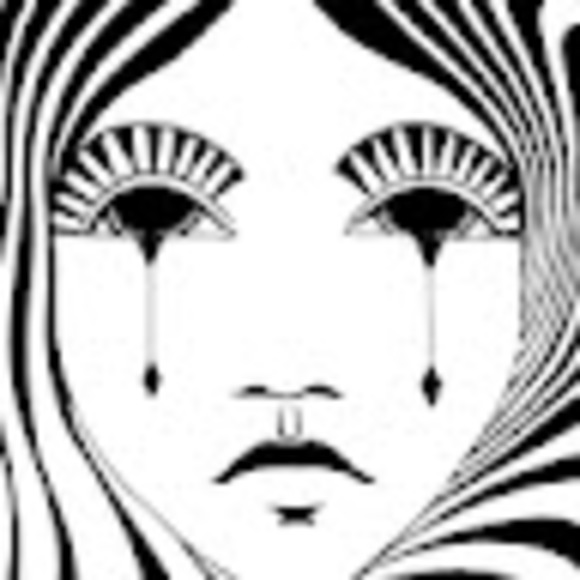 Profile Picture of L Lee (@btterfly5488) on Poshmark