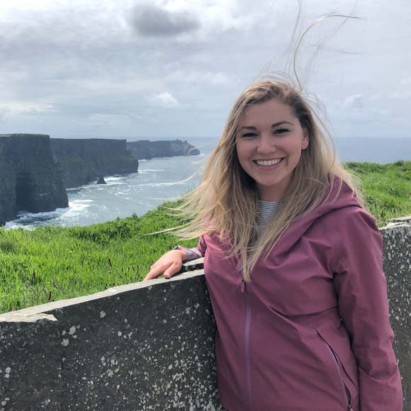 Profile Picture of Taylor Frank (@taylordcfrank) on Poshmark