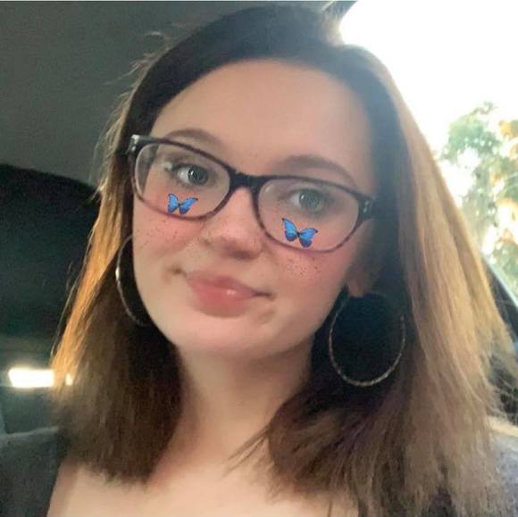 Profile Picture of Alex Kornfield (@alexkornfield) on Poshmark