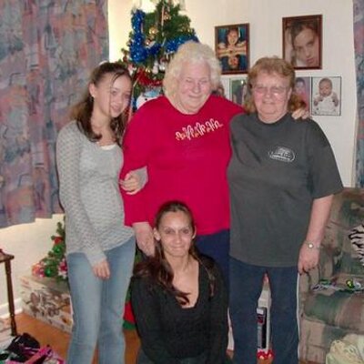 Profile Picture of Stacy Linderman (@StacyLinderman) on Twitter