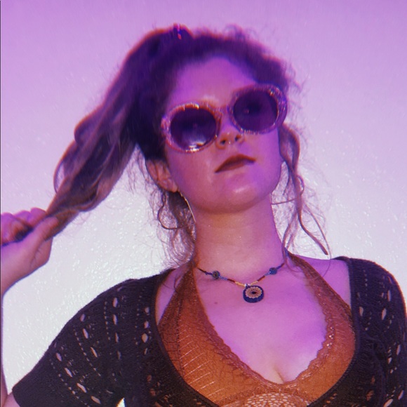 Profile Picture of Madison Martinek (@madisonmartinek) on Poshmark