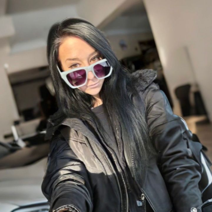 Profile Picture of Danielle Levesque (@@danielleandjazz) on Tiktok