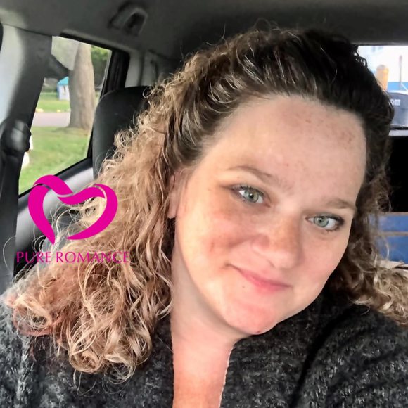 Profile Picture of Kasey Roatch (@kaseykamm) on Poshmark