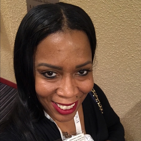 Profile Picture of Elisa Daniels (@edaniels46) on Poshmark