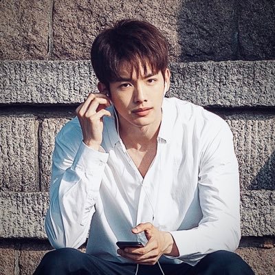 Profile Picture of 王以綸 RILEY KING (@rileyxking) on Twitter