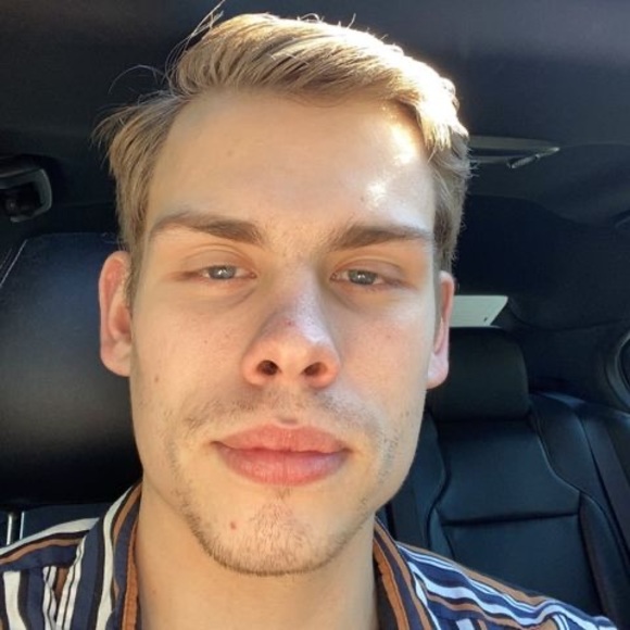 Profile Picture of Kevin Hopper (@kwhopper01) on Poshmark