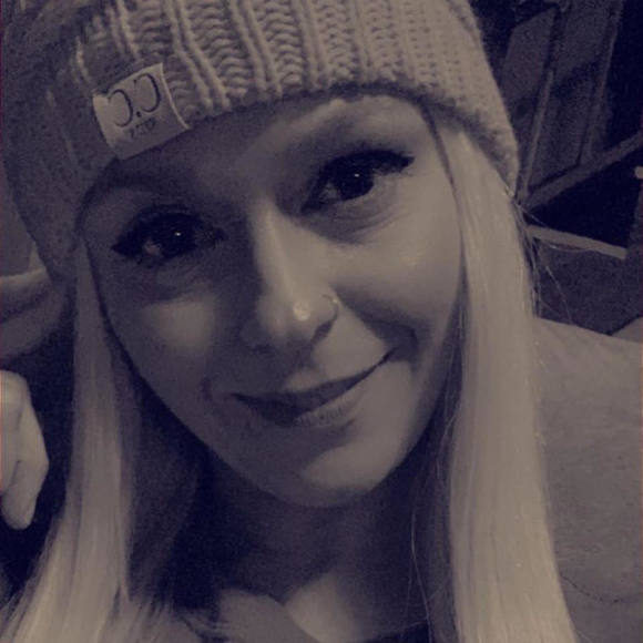 Profile Picture of Misty Lancaster (@marie3lancaster) on Poshmark